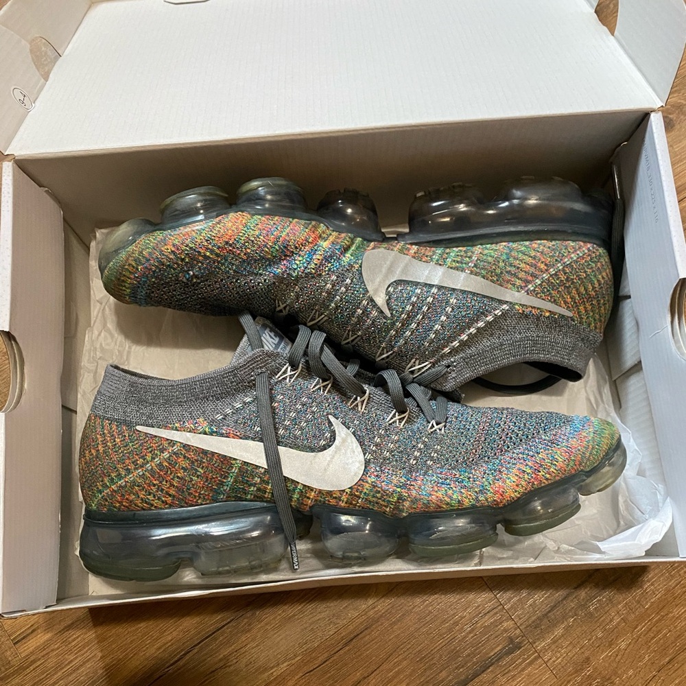 2017 Nike Air Vapormax Flyknit Grey Multi Color - Picture 1 of 12
